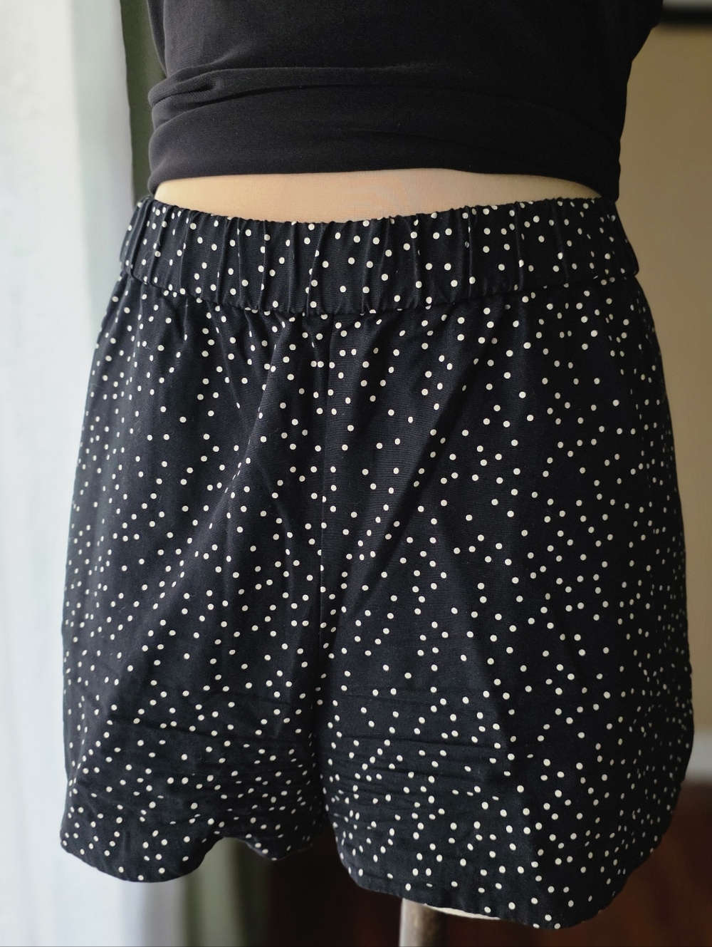 Madewell Black with Cream Polka Dot Drapey Pull-On Shorts - Size Medium - Picture 1 of 12